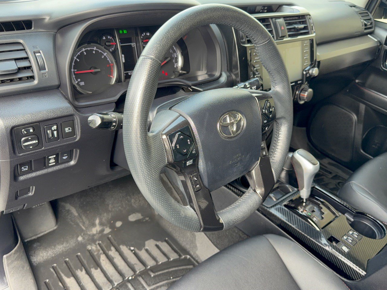 Certified 2022 Toyota 4Runner TRD Off-Road Premium AWD/4WD image 4