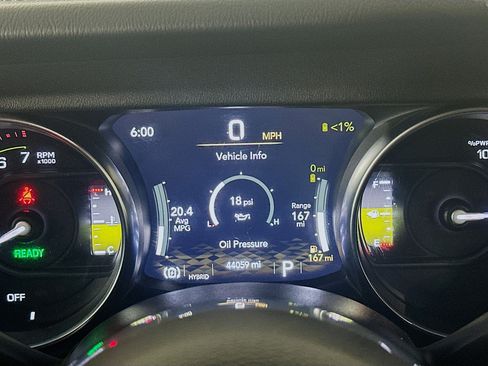 Used 2022 Jeep Wrangler Unlimited Sahara w/ Cold Weather Group AWD/4WD image 18