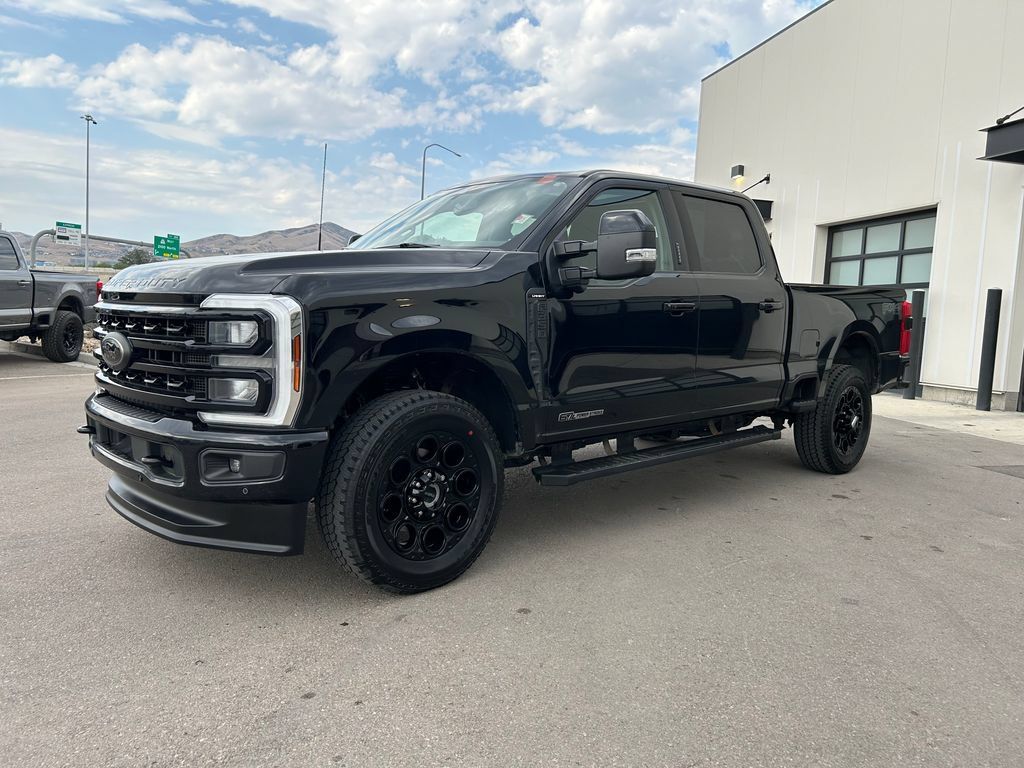 Used 2024 Ford F350 Lariat w/ Lariat Ultimate Package AWD/4WD image 2