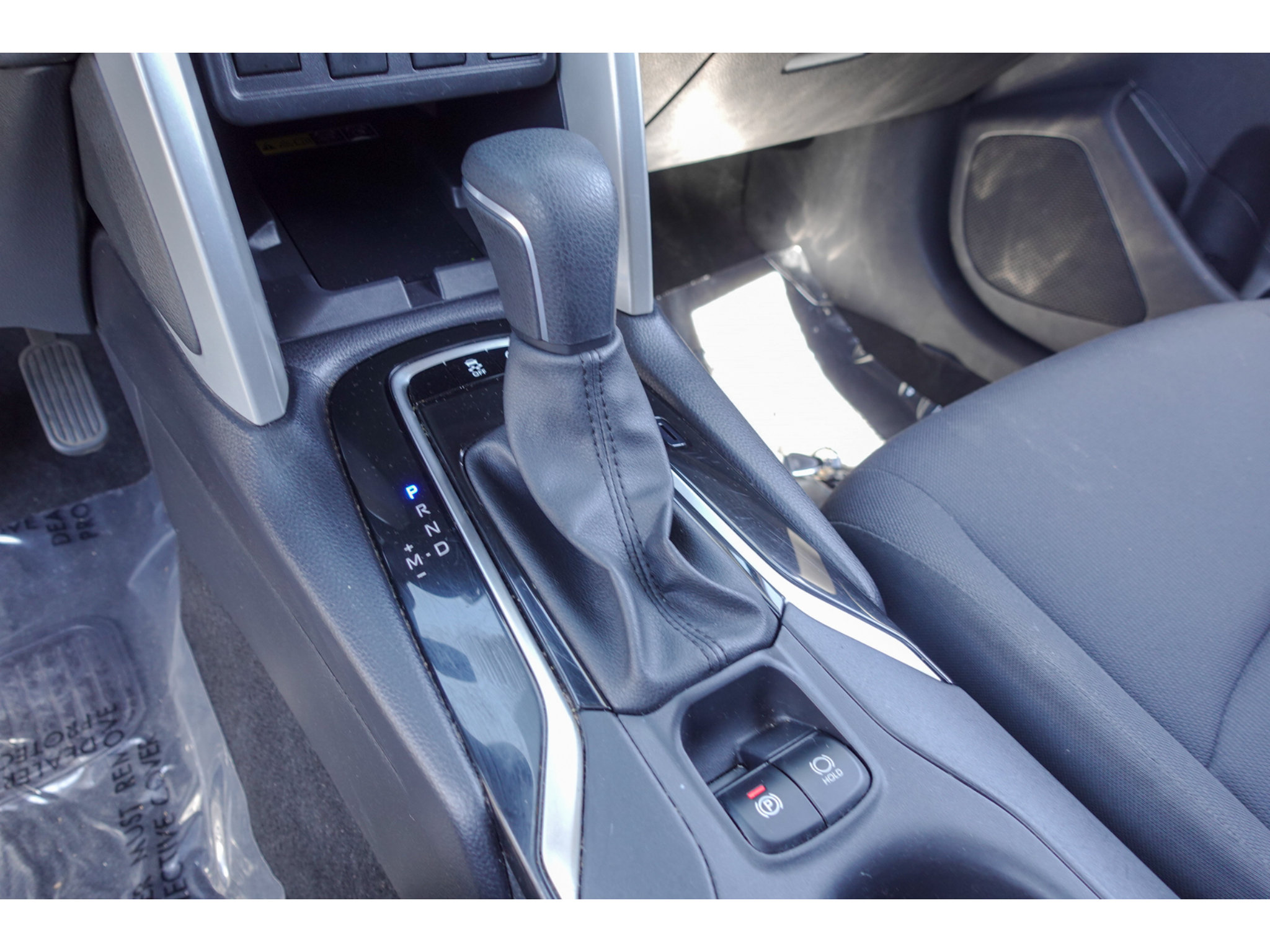 Certified 2025 Toyota Corolla Cross LE FWD image 18