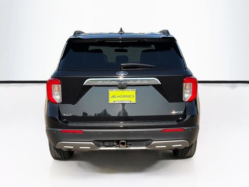 Used 2021 Ford Explorer XLT w/ Equipment Group 202A AWD/4WD image 6