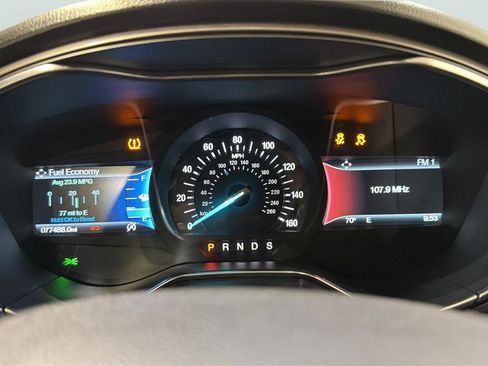 Used 2017 Ford Fusion SE w/ Fusion SE Technology Package image 29