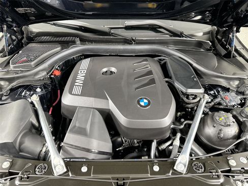 New 2026 BMW 530i xDrive w/ M Sport Package AWD/4WD image 31