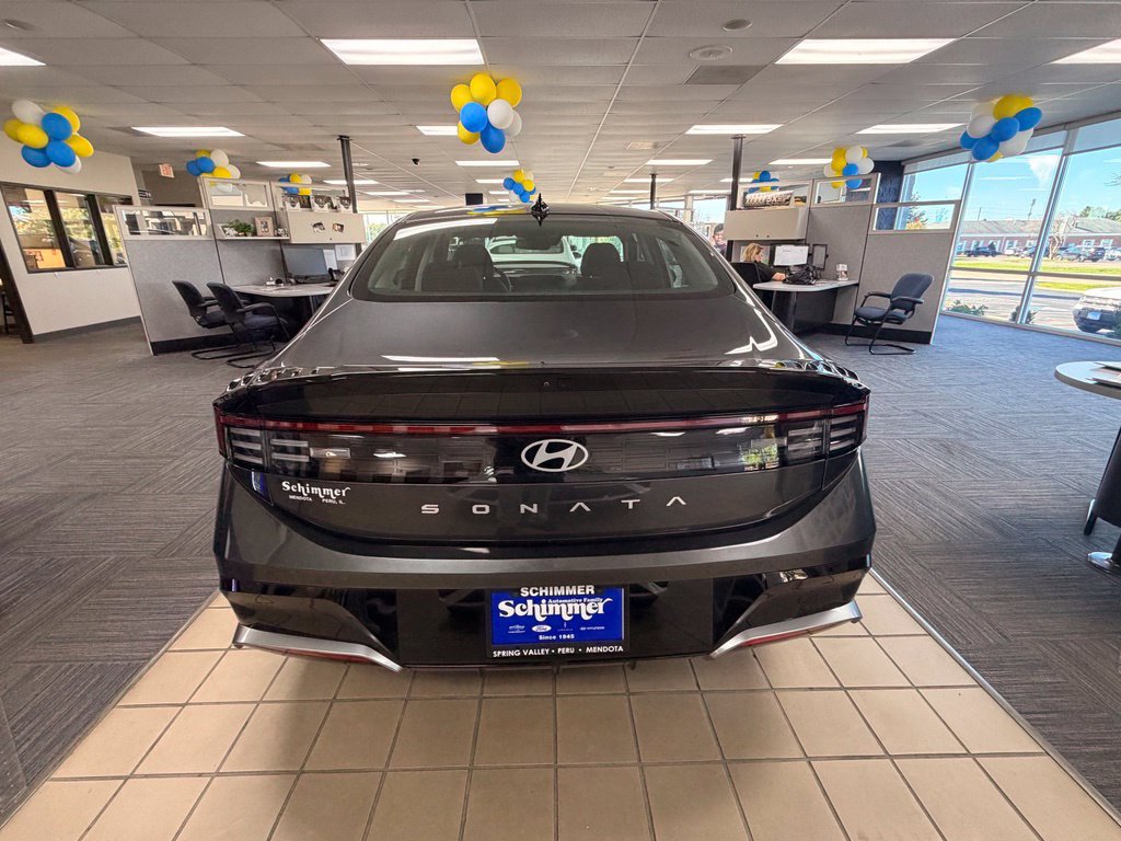 Certified 2026 Hyundai Sonata SEL FWD image 4