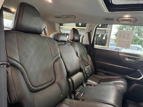 Certified 2025 INFINITI QX80 Luxe image 28