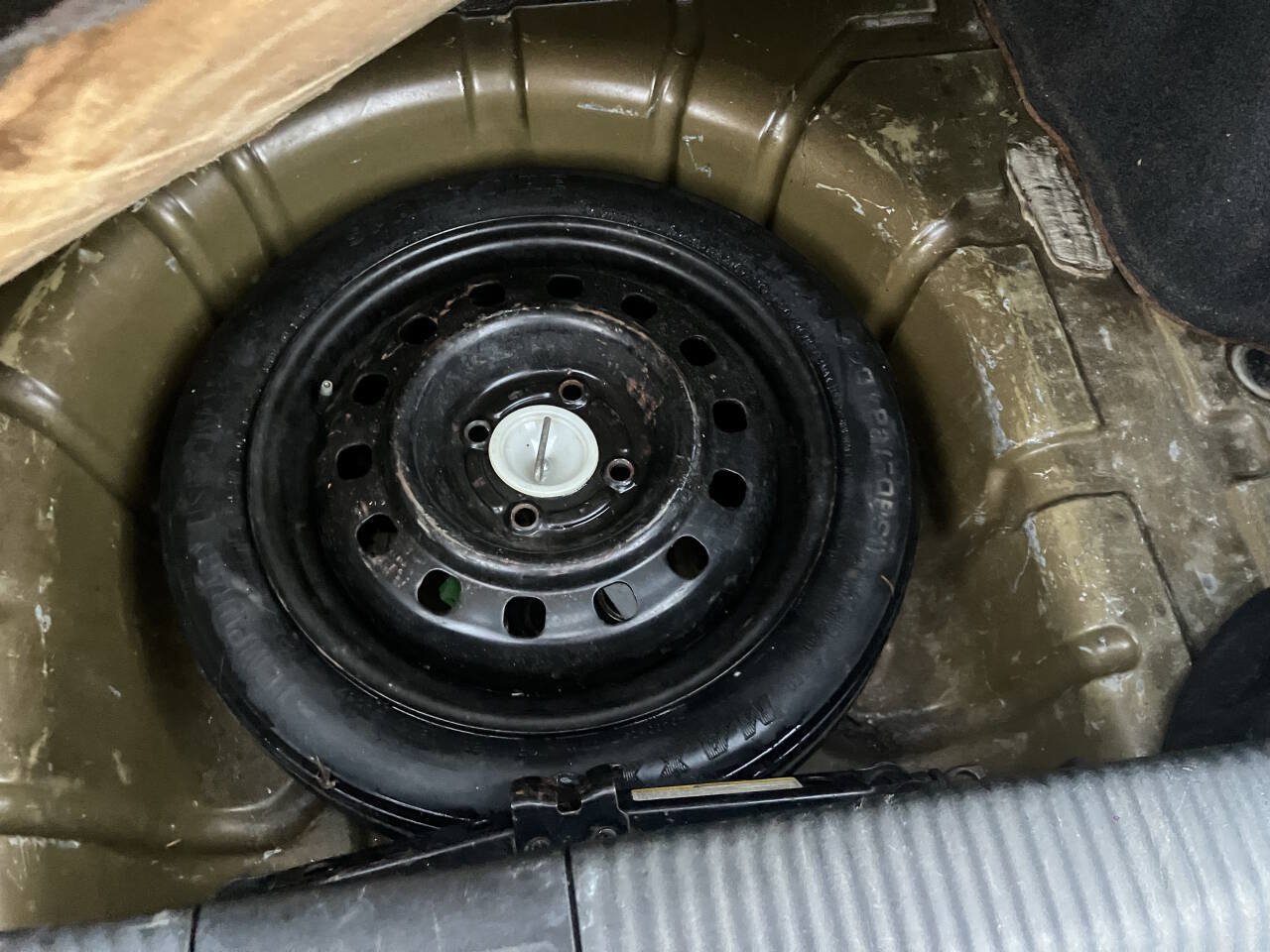 Used 2010 Ford Focus SE FWD image 35