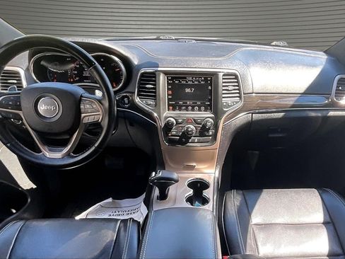 Used 2015 Jeep Grand Cherokee Overland AWD/4WD image 7