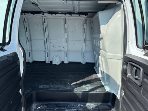 Used 2021 Chevrolet Express 2500 Extended w/ Driver Convenience Package image 16