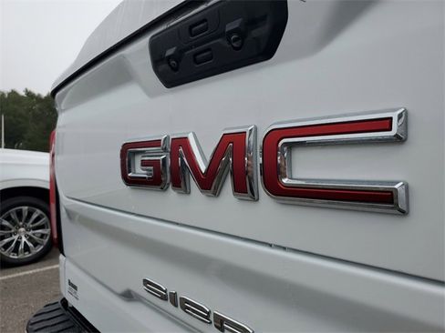 Used 2023 GMC Sierra 1500 Elevation image 6