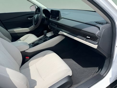 Certified 2023 Honda Accord EX image 27