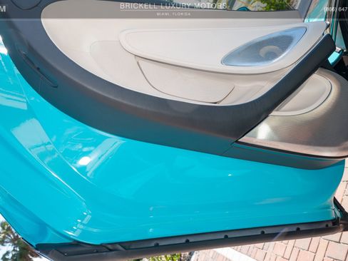 Used 2023 McLaren GT image 14