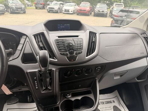 Used 2015 Ford Transit 250 130 Low Roof RWD image 19