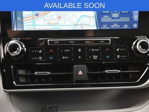Used 2022 Toyota Highlander Platinum AWD/4WD image 24