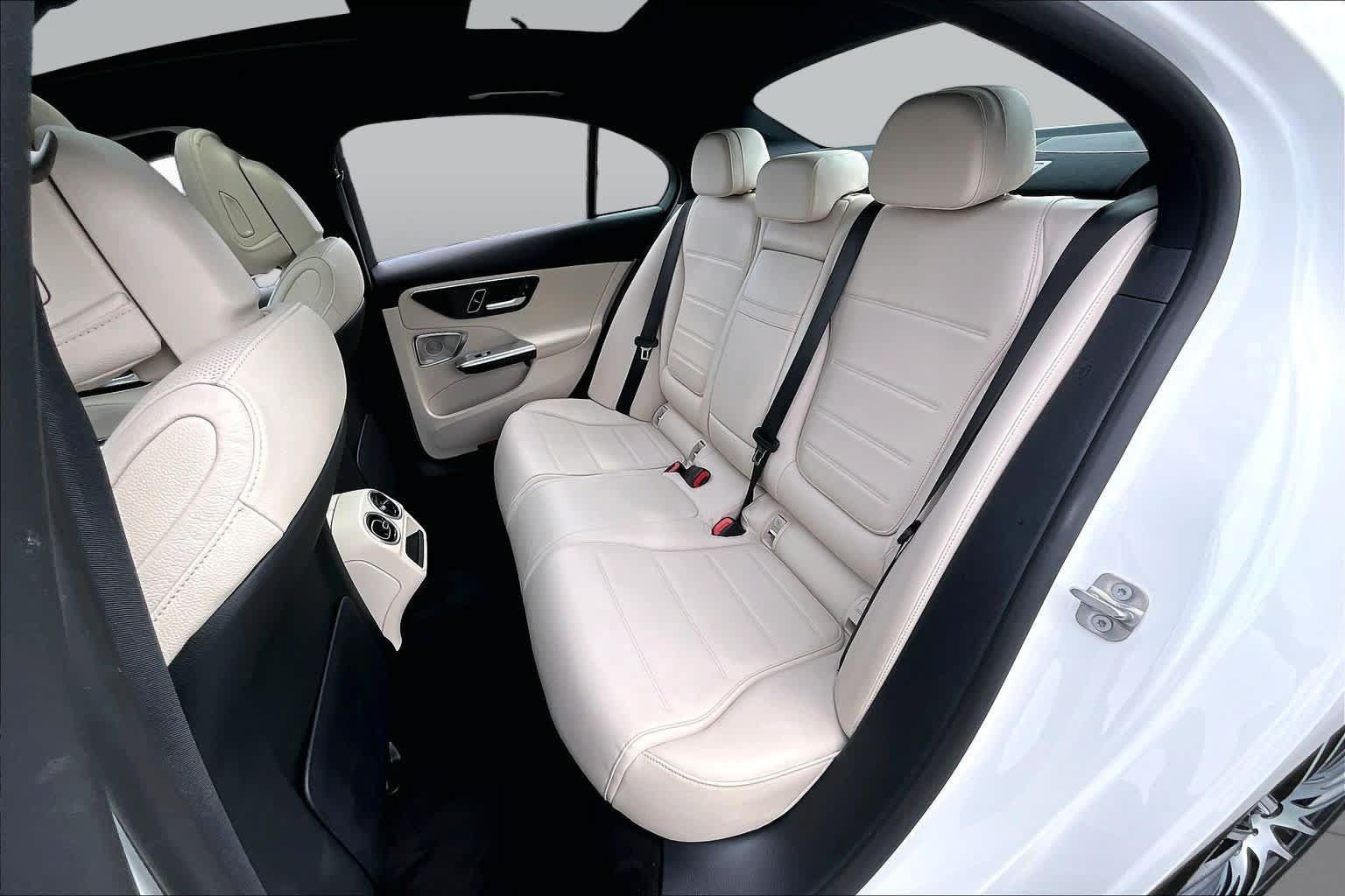 Used 2024 Mercedes-Benz C 300 4MATIC Sedan image 19