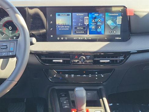 New 2026 Nissan Kicks SR w/ SR Premium Package image 9