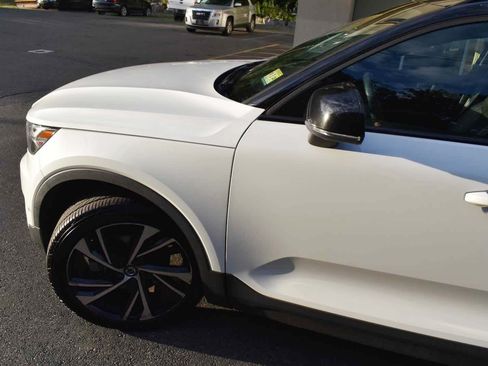 Used 2019 Volvo XC40 T5 R-Design AWD/4WD image 74
