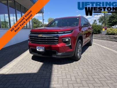 Used 2024 Chevrolet Traverse LT w/ LPO, Floor Liner Package