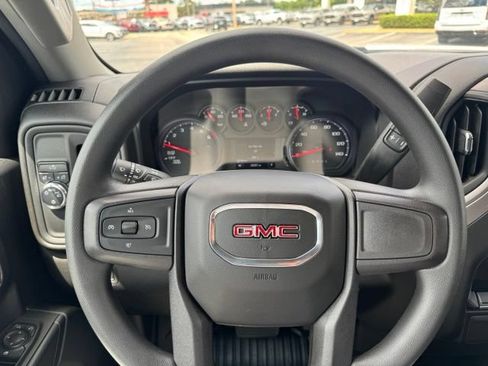 Used 2022 GMC Sierra 1500 Pro w/ Sierra Value Package RWD image 9