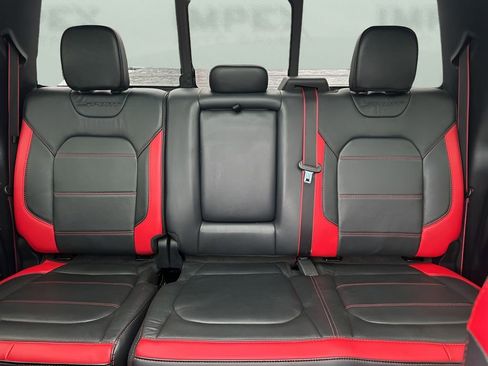 Used 2018 Ford F150 Lariat w/ Equipment Group 502A Luxury image 13