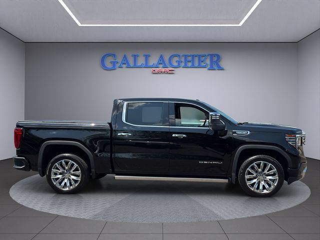 Used 2025 GMC Sierra 1500 Denali w/ Denali Reserve Package AWD/4WD image 3