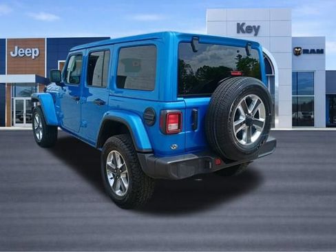 Used 2023 Jeep Wrangler Unlimited Sahara AWD/4WD image 3