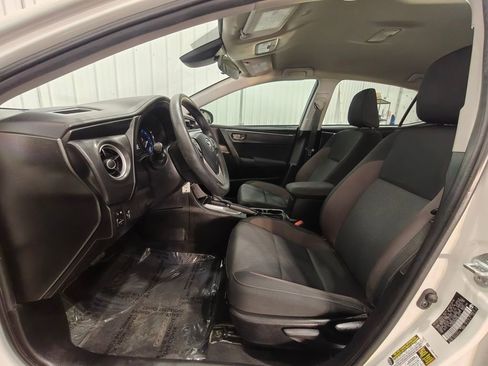 Used 2019 Toyota Corolla LE image 27