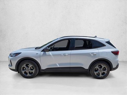 Used 2025 Ford Escape ST-Line FWD image 8
