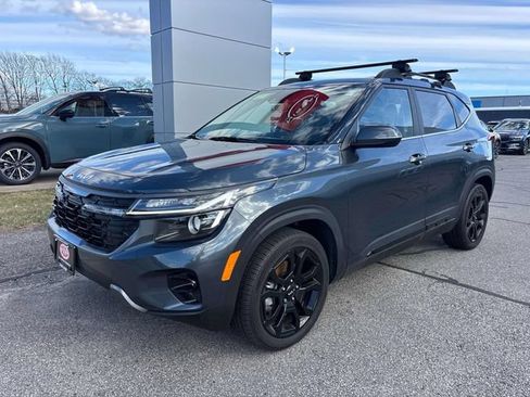 Used 2024 Kia Seltos X-Line AWD/4WD image 2