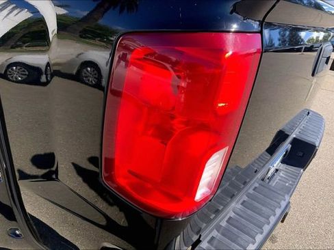 Used 2017 Chevrolet Silverado 1500 LTZ Z71 w/ LTZ Plus Package AWD/4WD image 28