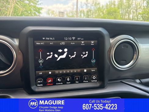 Used 2020 Jeep Wrangler Unlimited Sahara w/ Uconnect 4C Nav & Sound Group AWD/4WD image 24