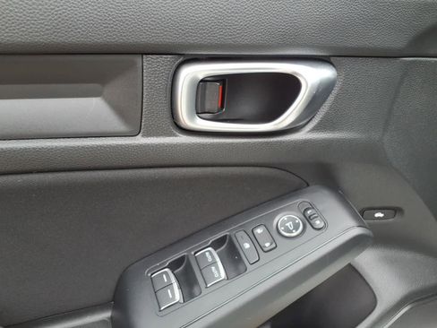 Used 2023 Honda Civic LX image 13
