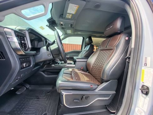 Used 2024 Ford F250 Lariat w/ Lariat Ultimate Package AWD/4WD image 16