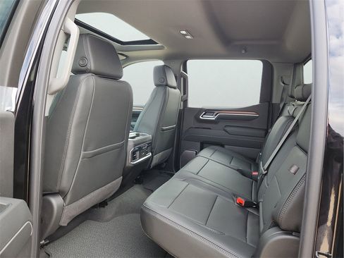 New 2026 GMC Sierra 1500 Denali w/ Technology Package image 18
