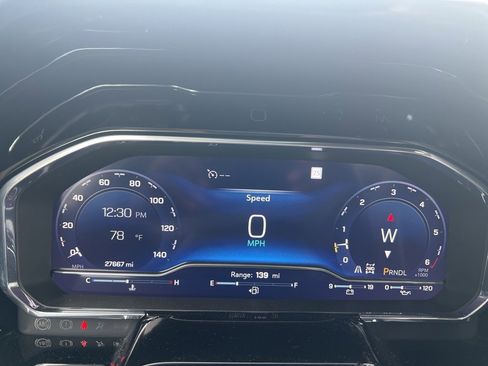 Used 2025 Chevrolet Silverado 1500 LT image 17