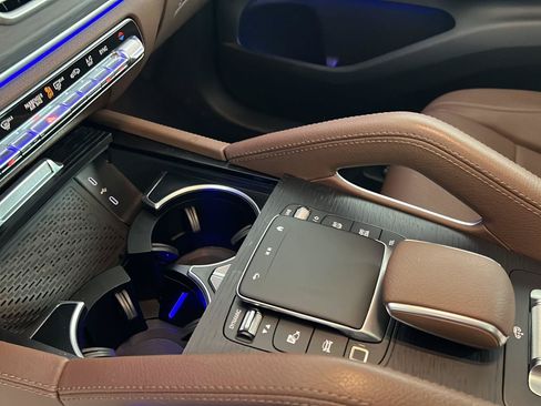 Certified 2025 Mercedes-Benz GLS 450 4MATIC image 11