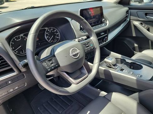 Certified 2025 Nissan Rogue SV w/ SV Premium Package FWD image 22