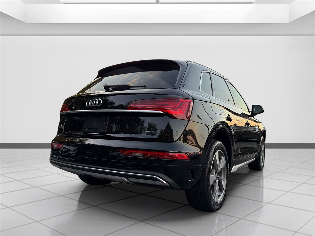 Used 2023 Audi Q5 2.0T Premium AWD/4WD image 5