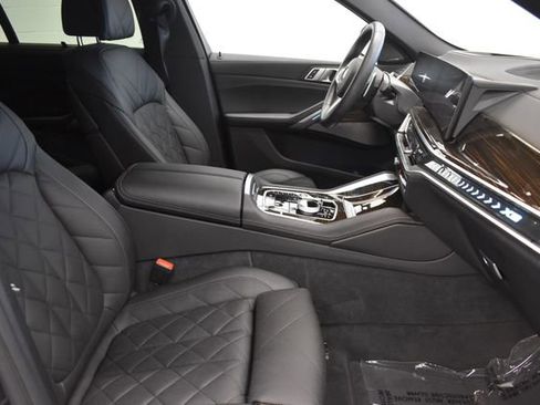 Used 2024 BMW X6 xDrive40i w/ Executive Package AWD/4WD image 19