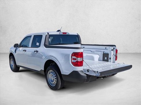 New 2025 Ford Maverick XL image 9