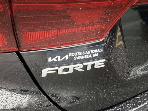 Used 2022 Kia Forte LXS image 23