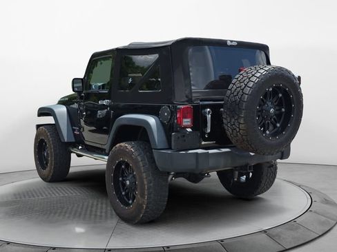 Used 2015 Jeep Wrangler Rubicon w/ Power Convenience Group AWD/4WD image 3