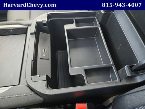 Used 2024 GMC Yukon XL Denali w/ Max Trailering Package image 12