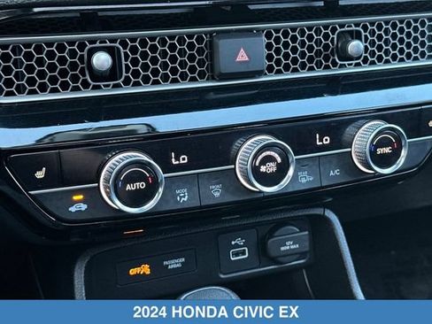 Certified 2024 Honda Civic EX image 22