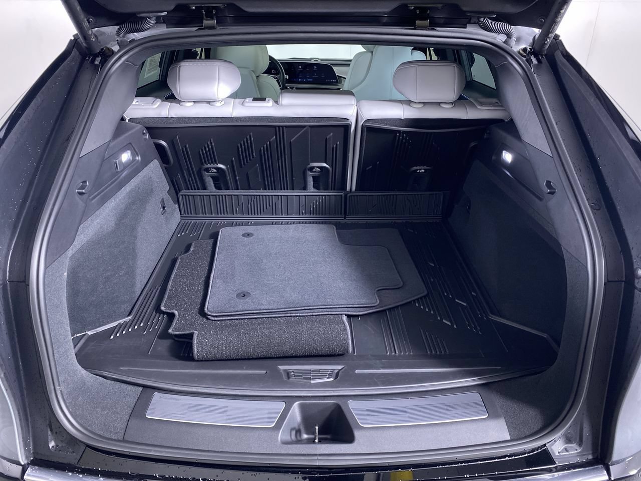 Certified 2024 Cadillac Lyriq Luxury w/ LPO, Floor Liner Package AWD/4WD image 15
