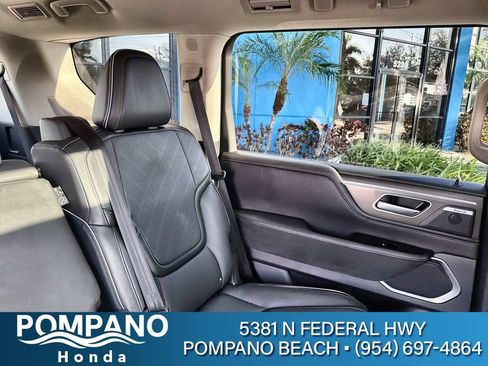 Used 2025 INFINITI QX80 Luxe RWD image 15