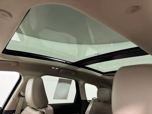 Certified 2022 Lincoln Corsair Reserve w/ Equipment Group 201A image 22