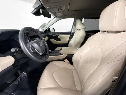 Certified 2024 Toyota Highlander Platinum
