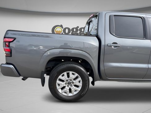 Used 2023 Nissan Frontier SV w/ SV Convenience Package image 18