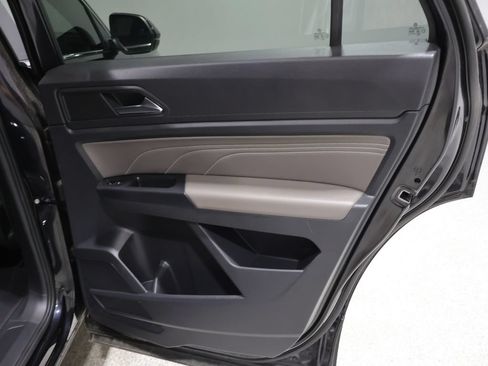 Used 2021 Volkswagen Atlas Cross Sport SEL AWD/4WD image 21