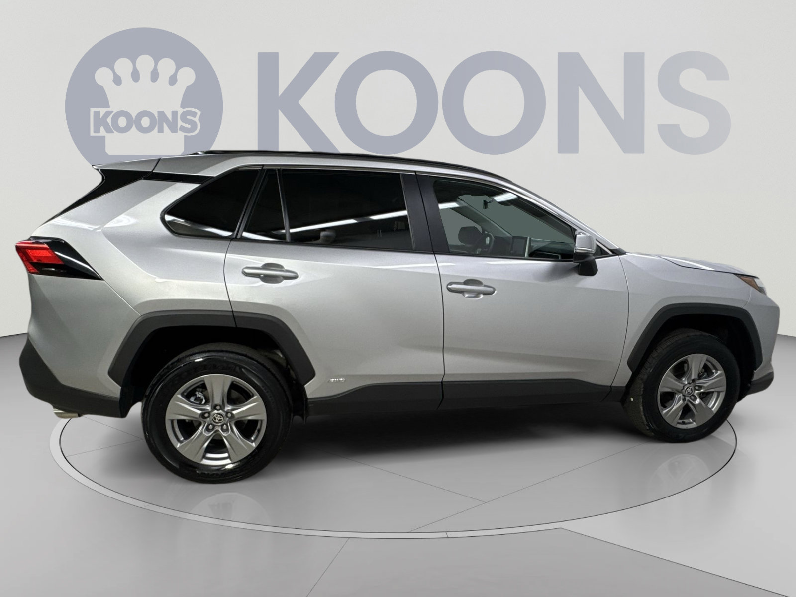 Used 2024 Toyota RAV4 LE AWD/4WD image 21